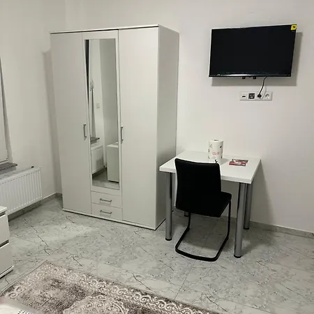 Hostel Haus Rosa *