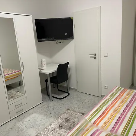 Hostel Haus Rosa *